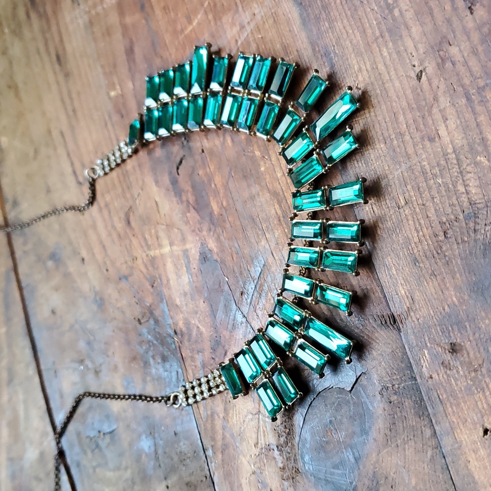 Vintage Elegant Green Necklace
